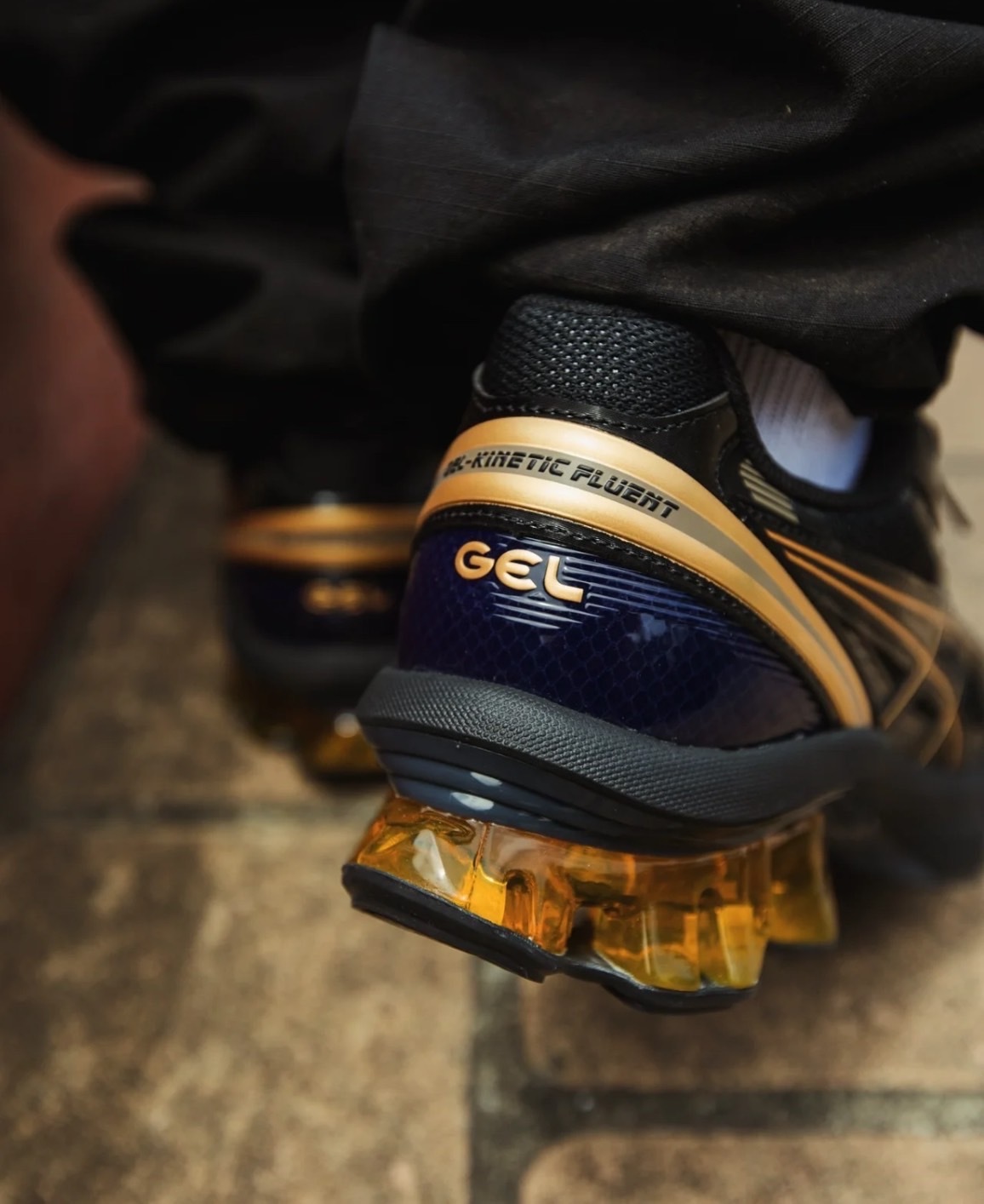 Asics Gel-Kinetic Fluent黑金– Sunrise.tw