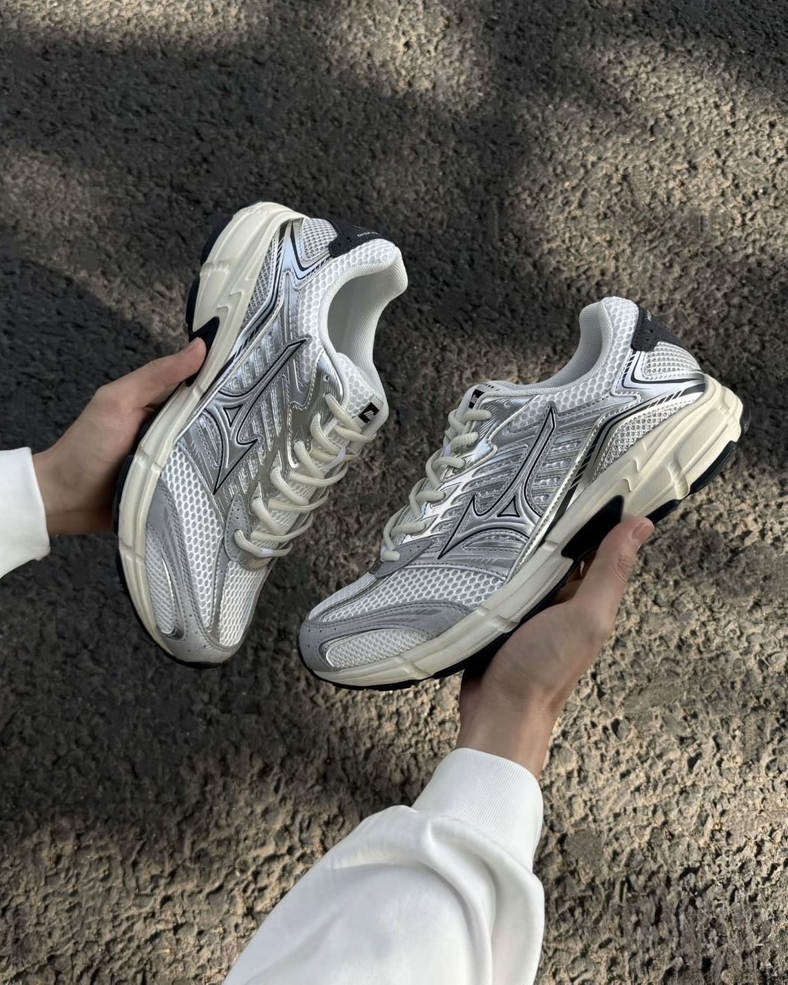 Mizuno Speed 2010 白銀– Sunrise.tw