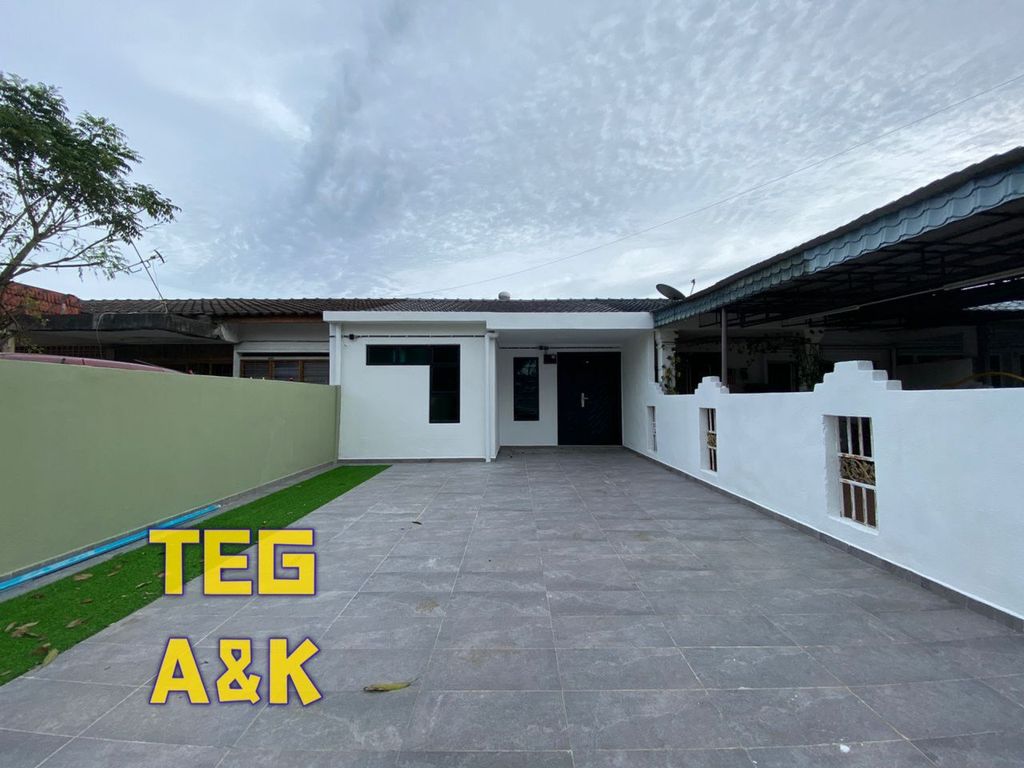 Renovated Taman Palm Grove Klang 20x100 Single Storey House Freehold