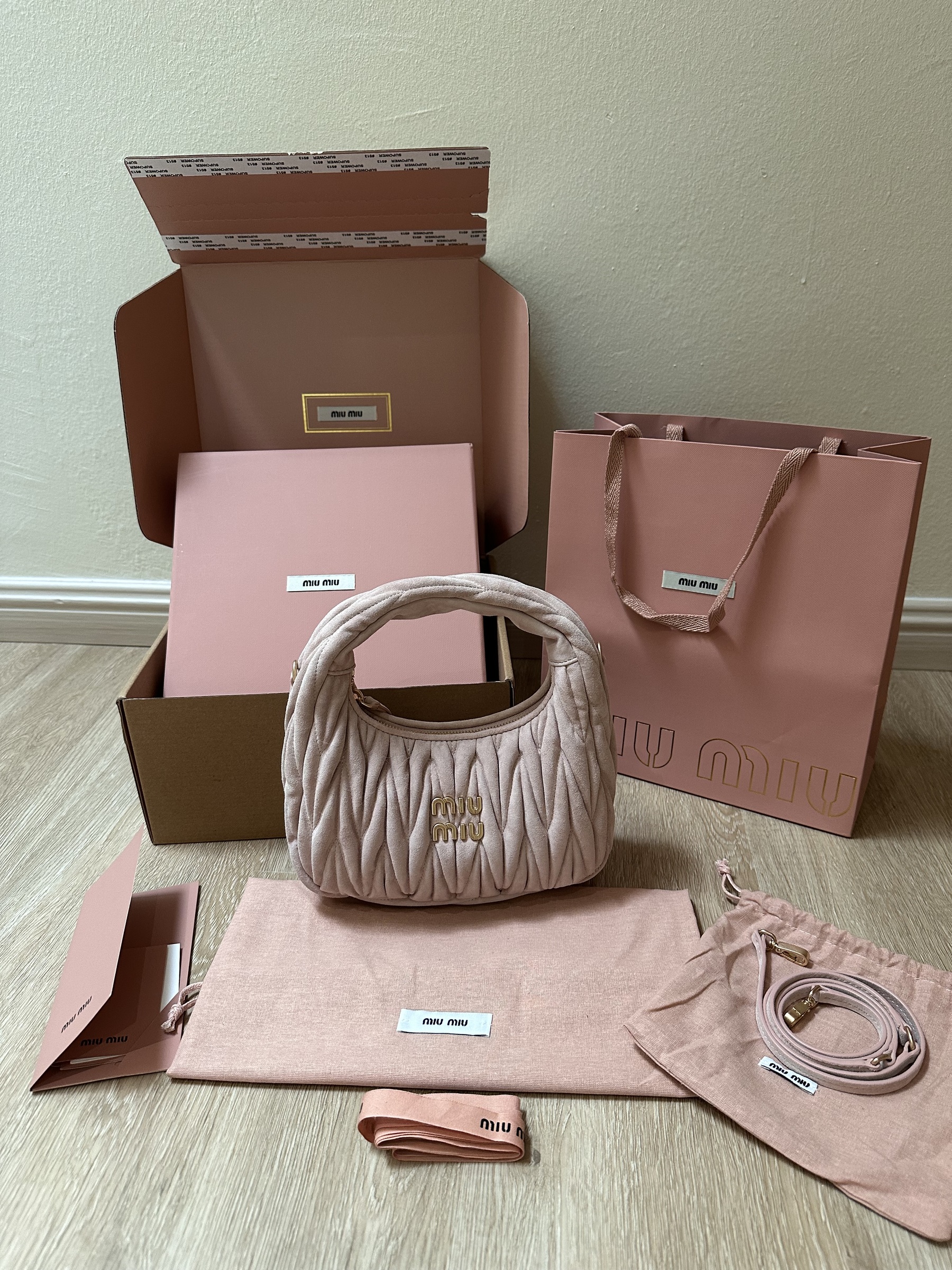 Miu Miu – Theluxystudio