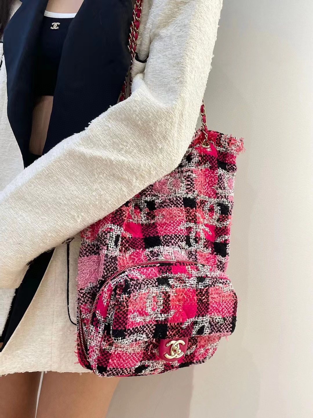 298163F0-A55F-444B-980C-091189DB2052