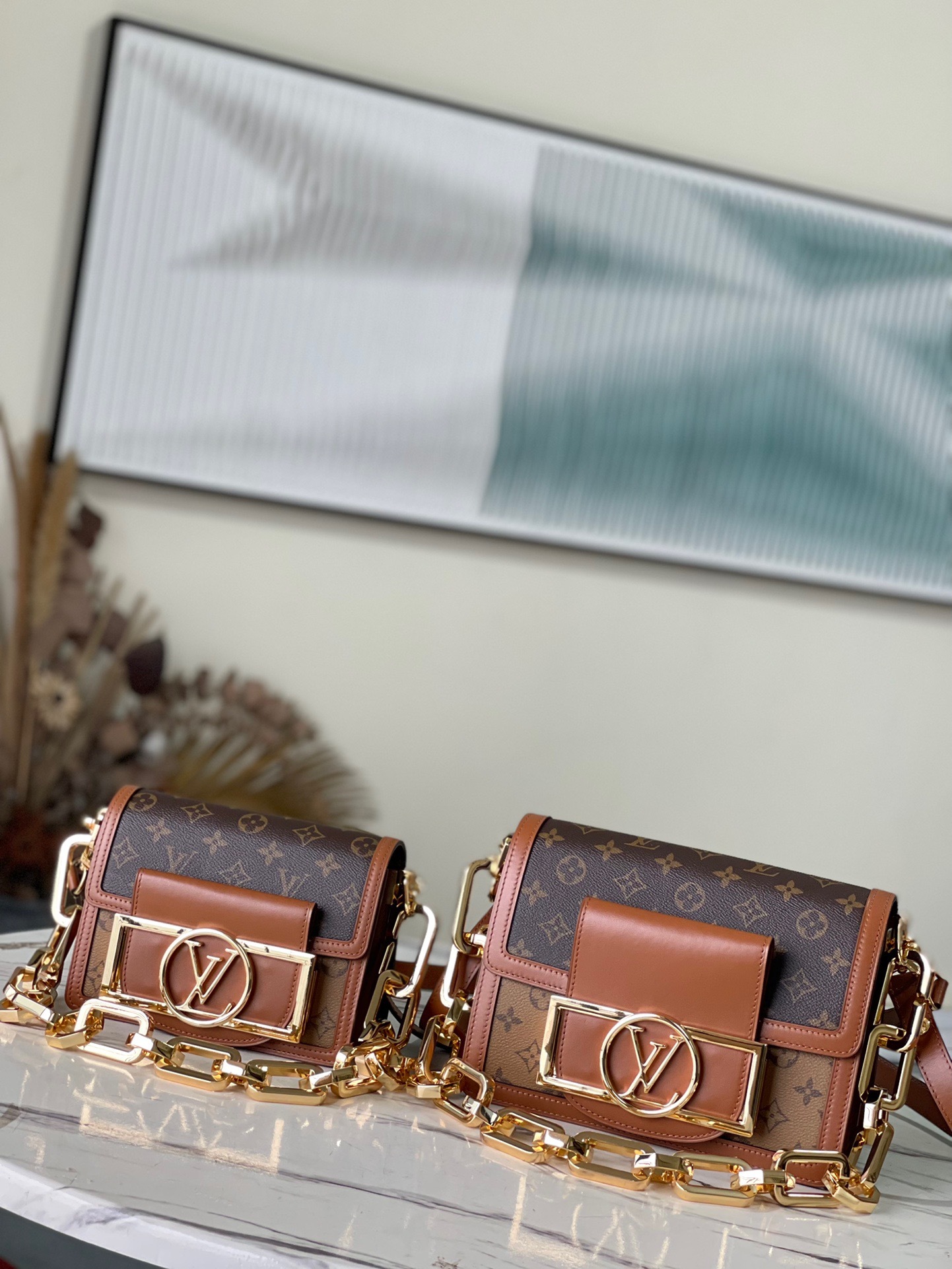 4B67ED36-659D-42D2-8A67-FFA24F5FF5A9