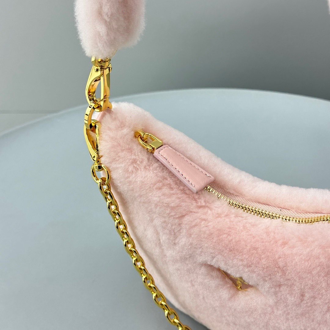 0F7B6A1C-093E-4977-B4E4-15E1AA51422C