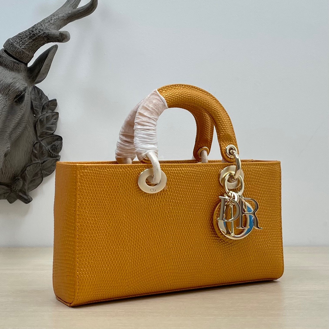 5B3D668B-E613-45E0-AB64-ECEED62DC818