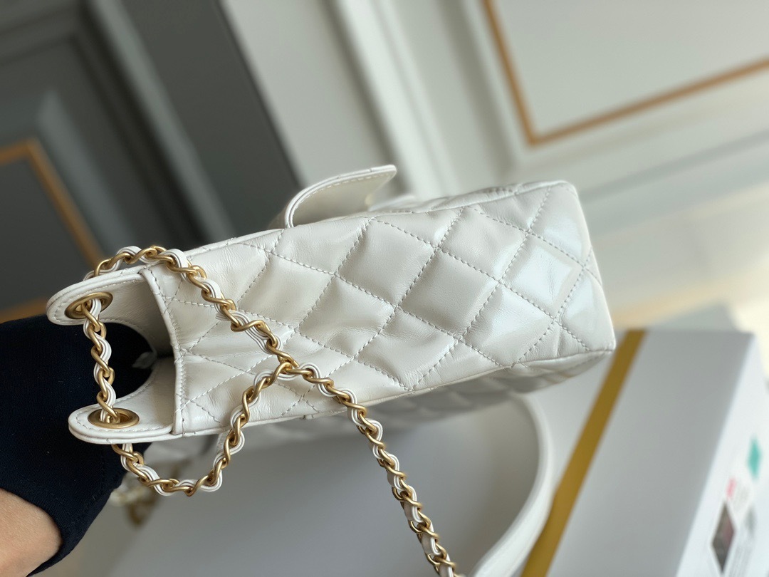 FBA636AA-8E2D-40E0-BB97-815E8D643088