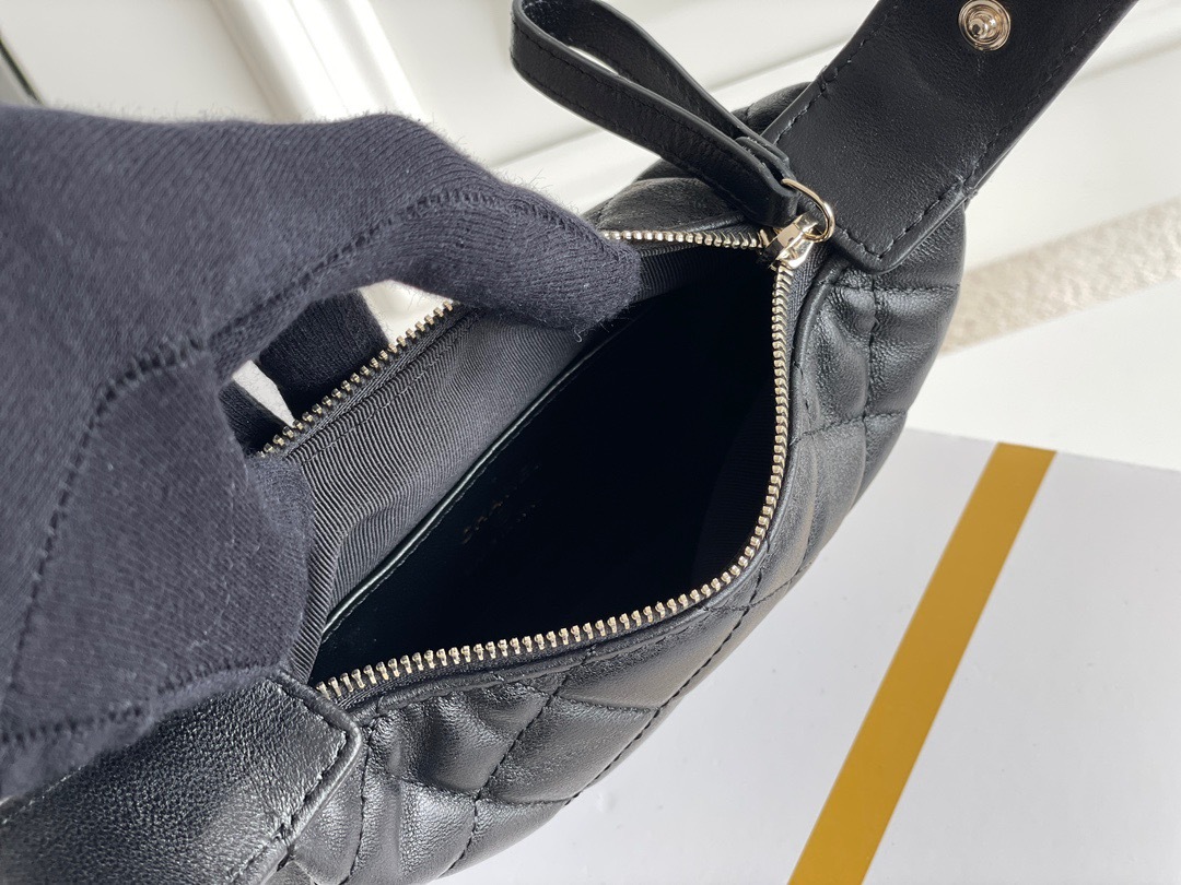 60DA21C4-6F2E-4BDD-8CFF-25A80C69087B