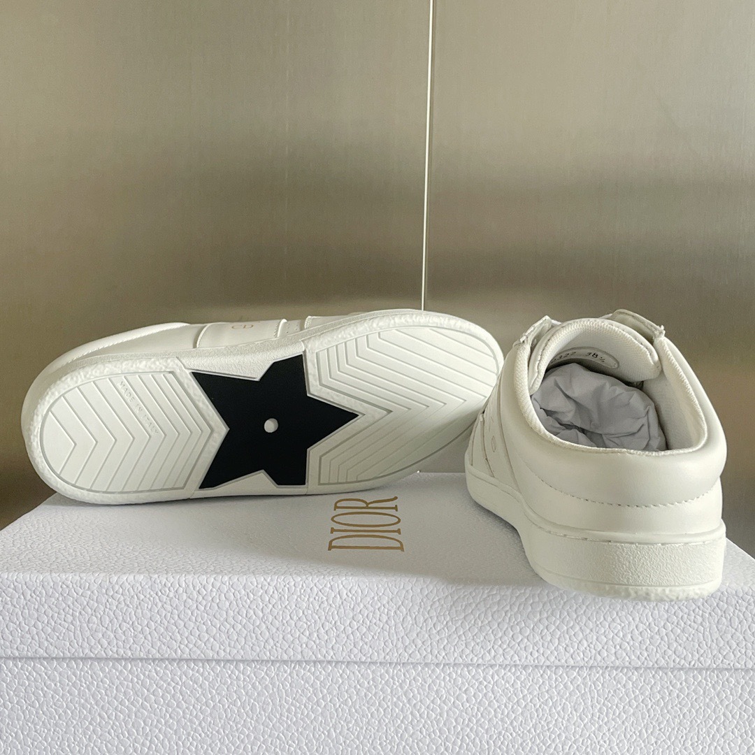 E8D2F563-81C8-4A2D-9390-2B2D1396C3A9