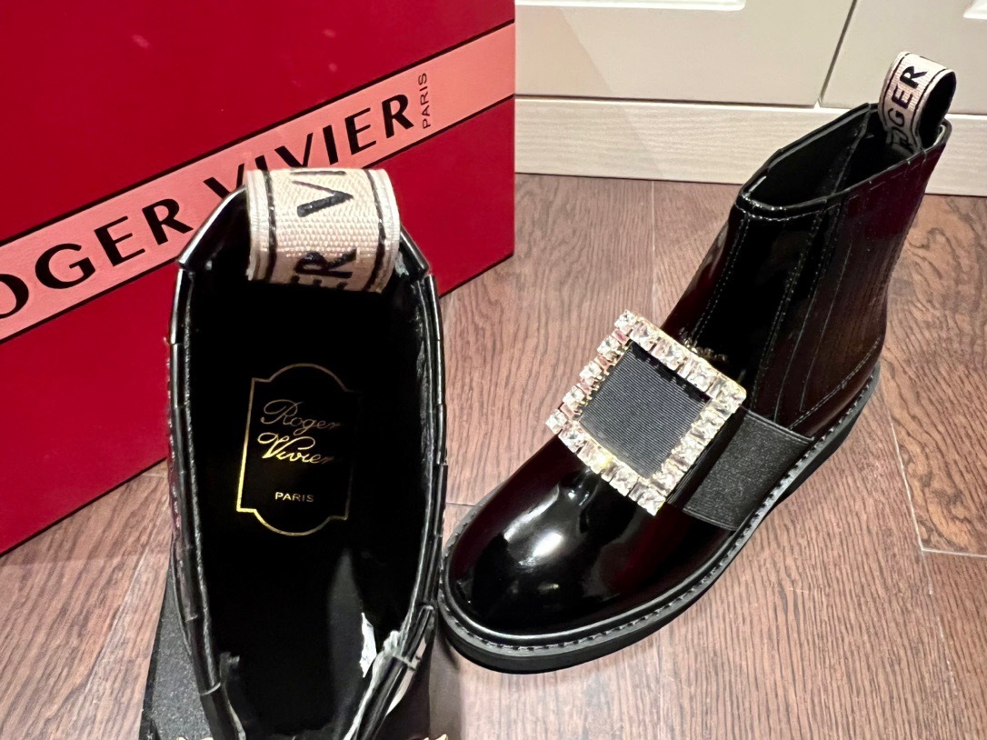 59A92F8B-4C4B-4985-A618-53C6188AD7A2