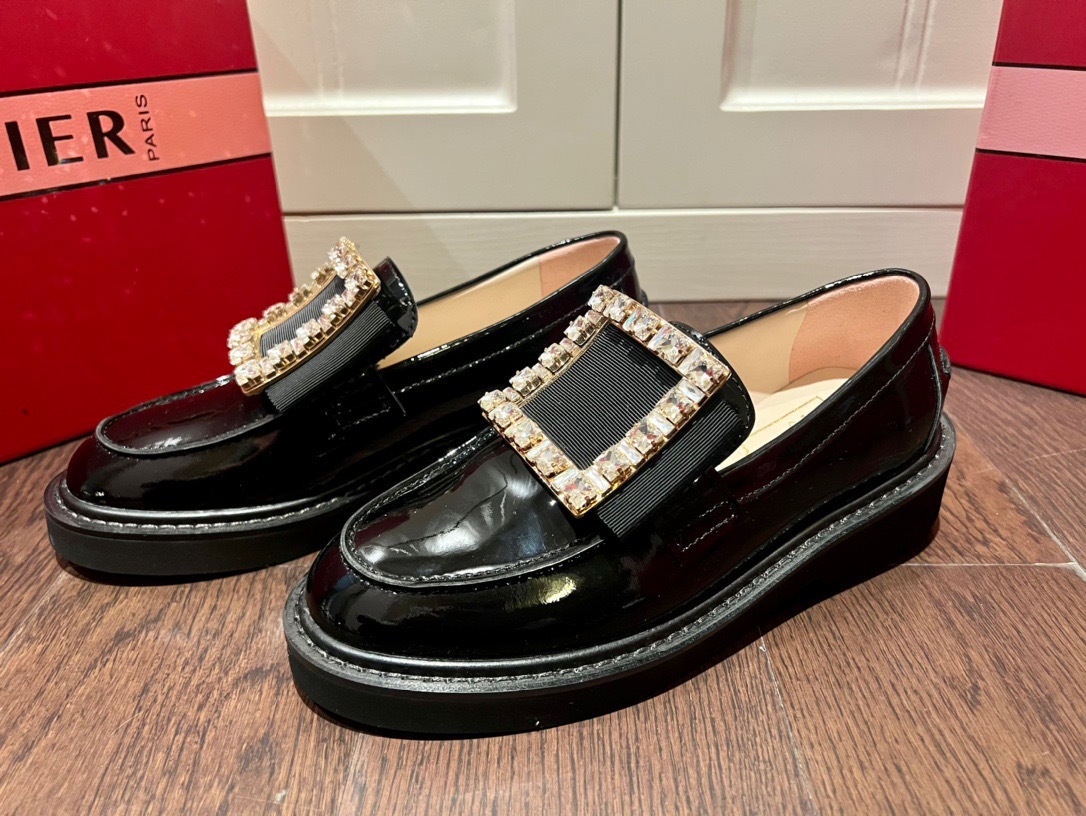 9EB0AFBA-483D-4584-9AFF-B809A5EA50D2