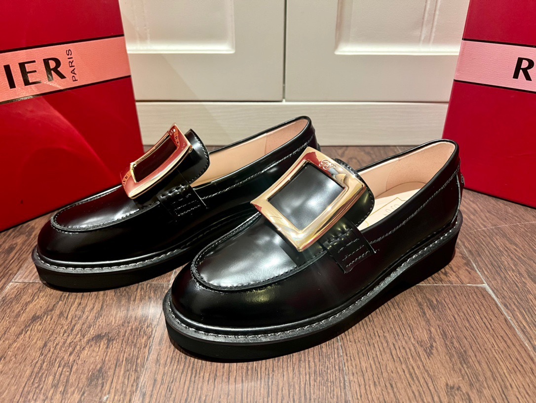 8BE1DE8D-AF39-475D-A1CE-9B884BFA5E7E