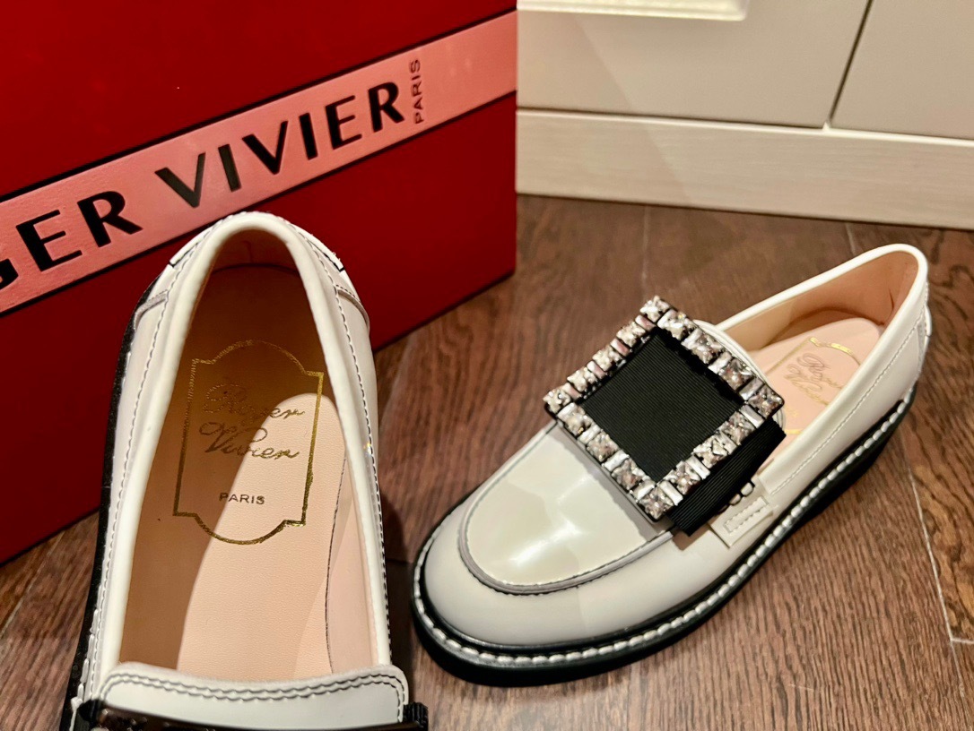 9AC9E55A-90E9-417E-BC4B-67F7C8D4E675