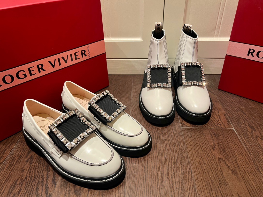 660FB885-0304-45C1-B067-FD42FC72F3AD