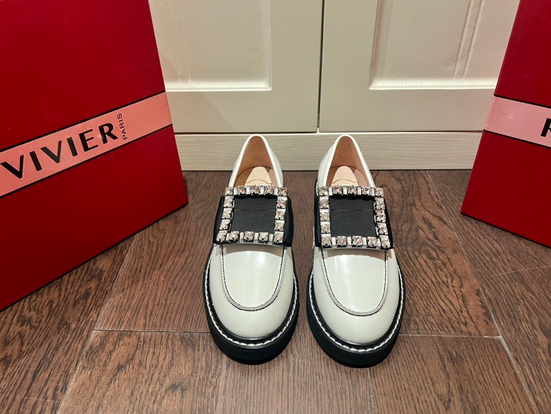 12634884-5E86-41DD-BC36-6D910D56387D