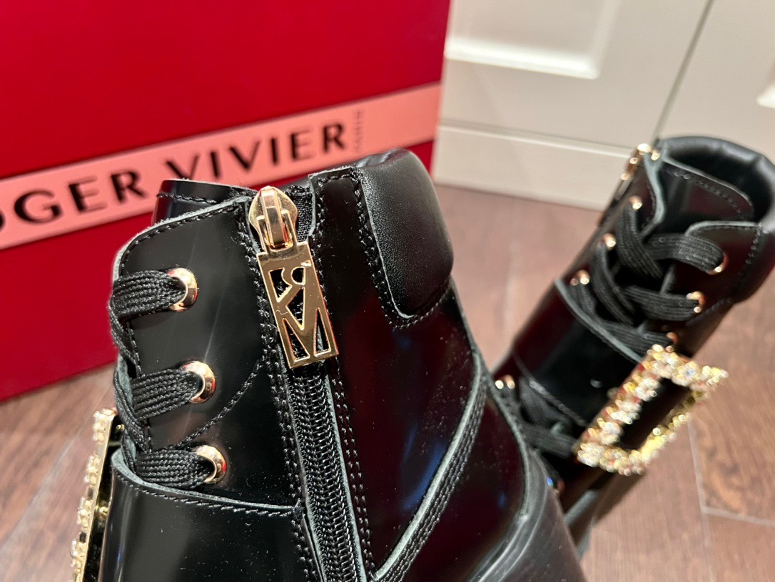 1B62E44B-76BB-44F3-AC81-352CCF9CAC07