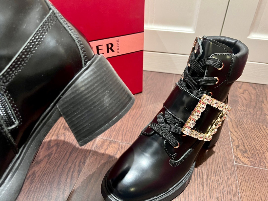 7D4F6922-6294-4C33-9D40-A4D2A0FB2BB0