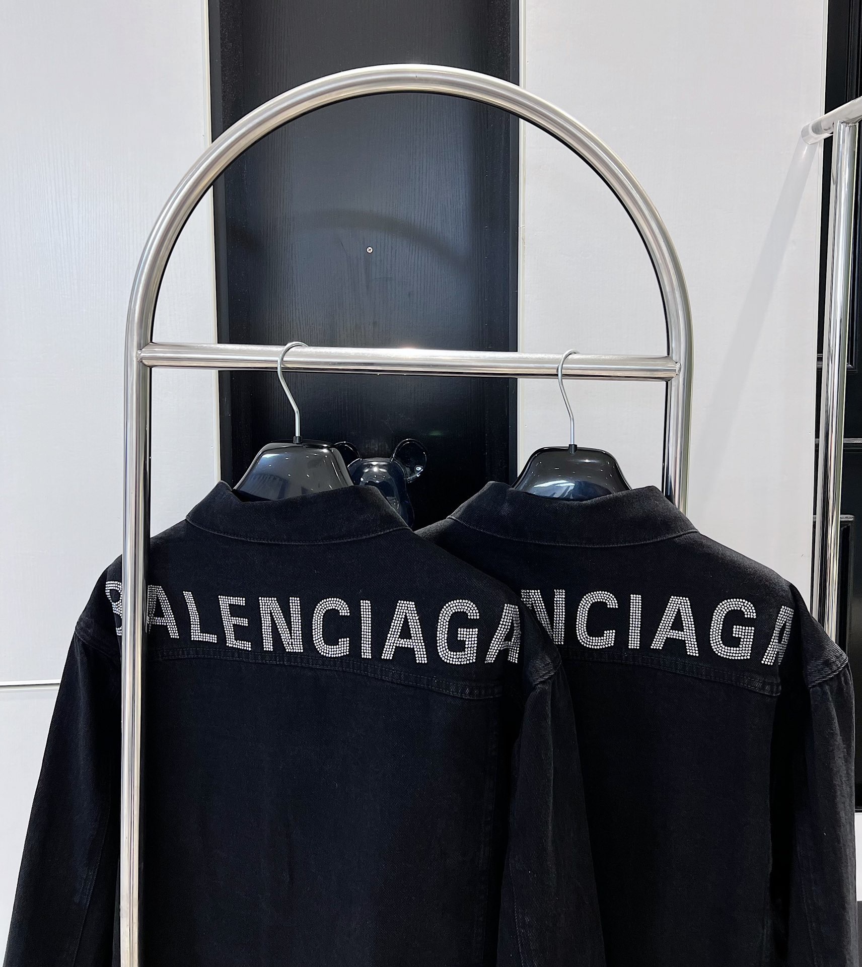 3E6EF4B6-62A2-4384-8AF1-25F5AEA5D991