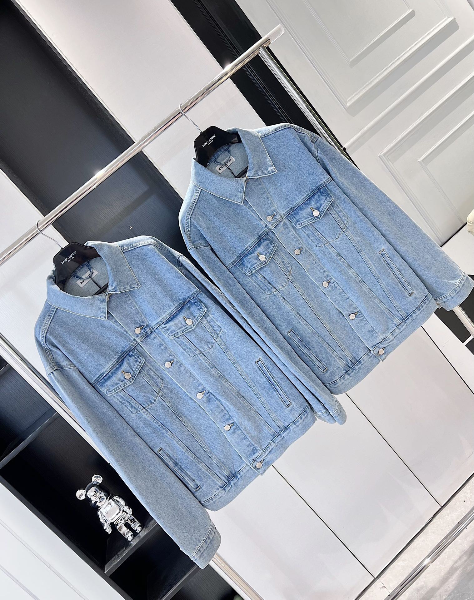 B960EE6A-59EA-43E0-9584-B6C0A23B61EA