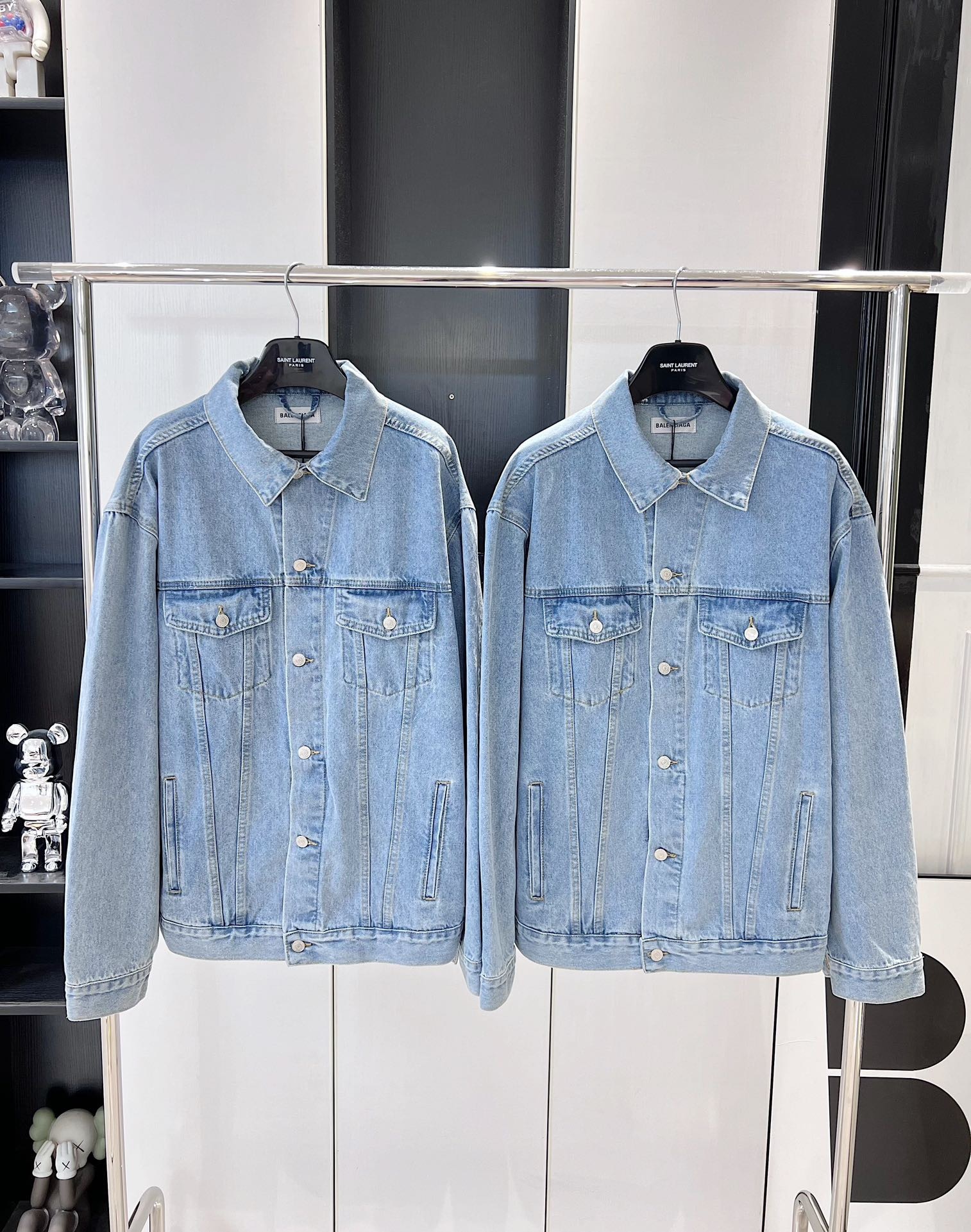 9FE5BB97-6B06-443A-B0E0-C4CDDA774D61