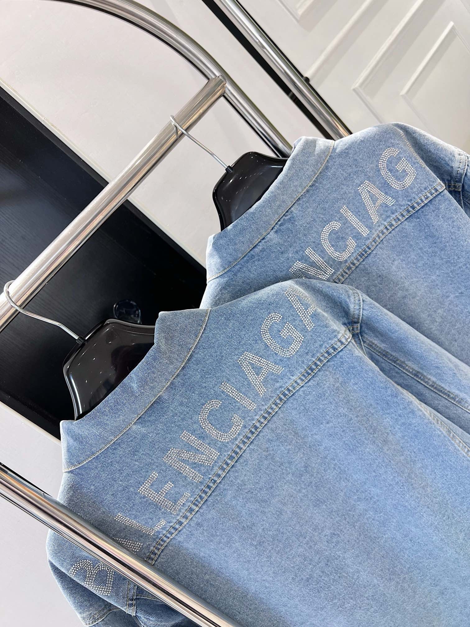 08A78A4D-B5DB-473F-80A8-FA9AB5F9A365