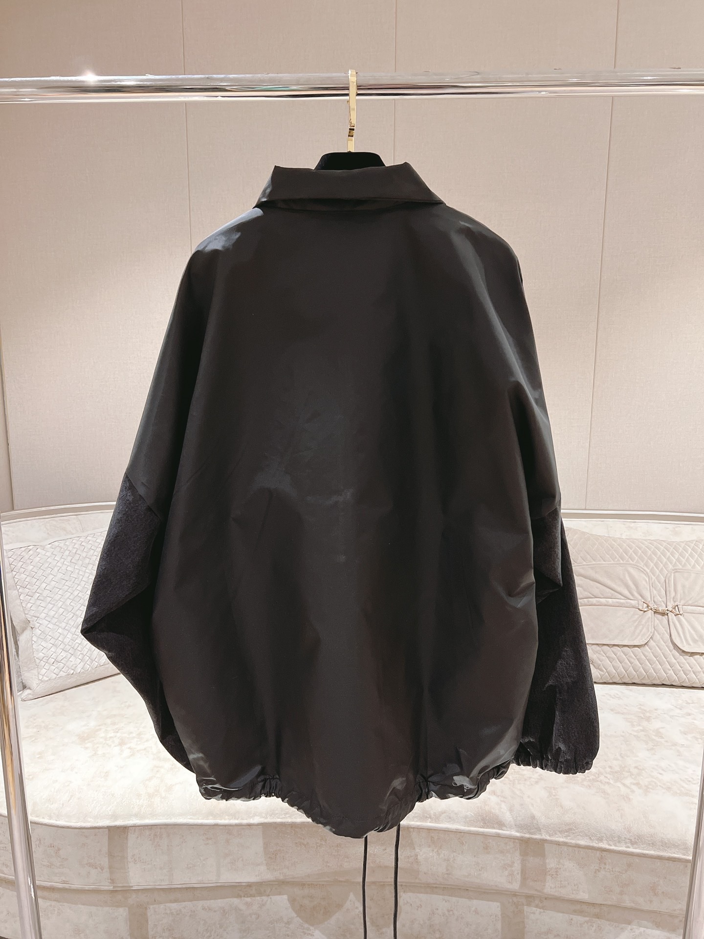 222639CF-7DFF-4178-B81A-B89B012C9F9B