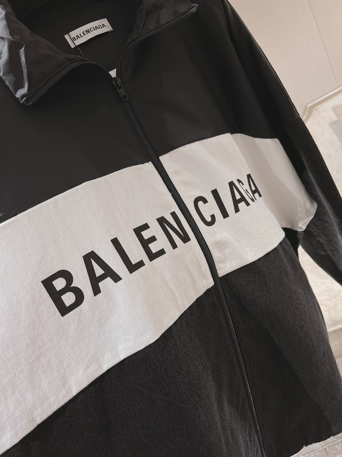 B2D39065-6004-4A76-9B77-2DD516DCE882