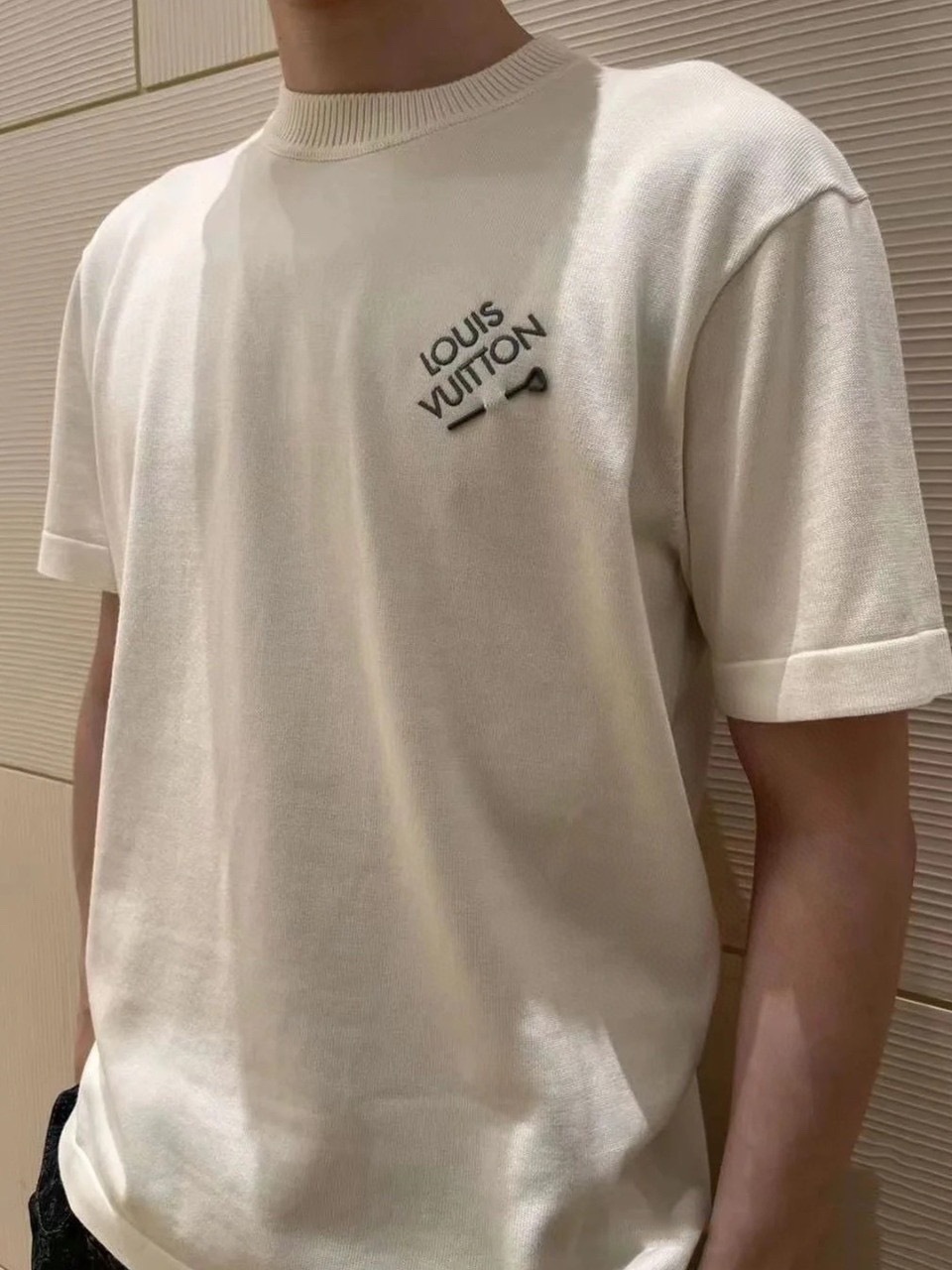 C4F6FBA6-B311-4378-877D-676385E9C061