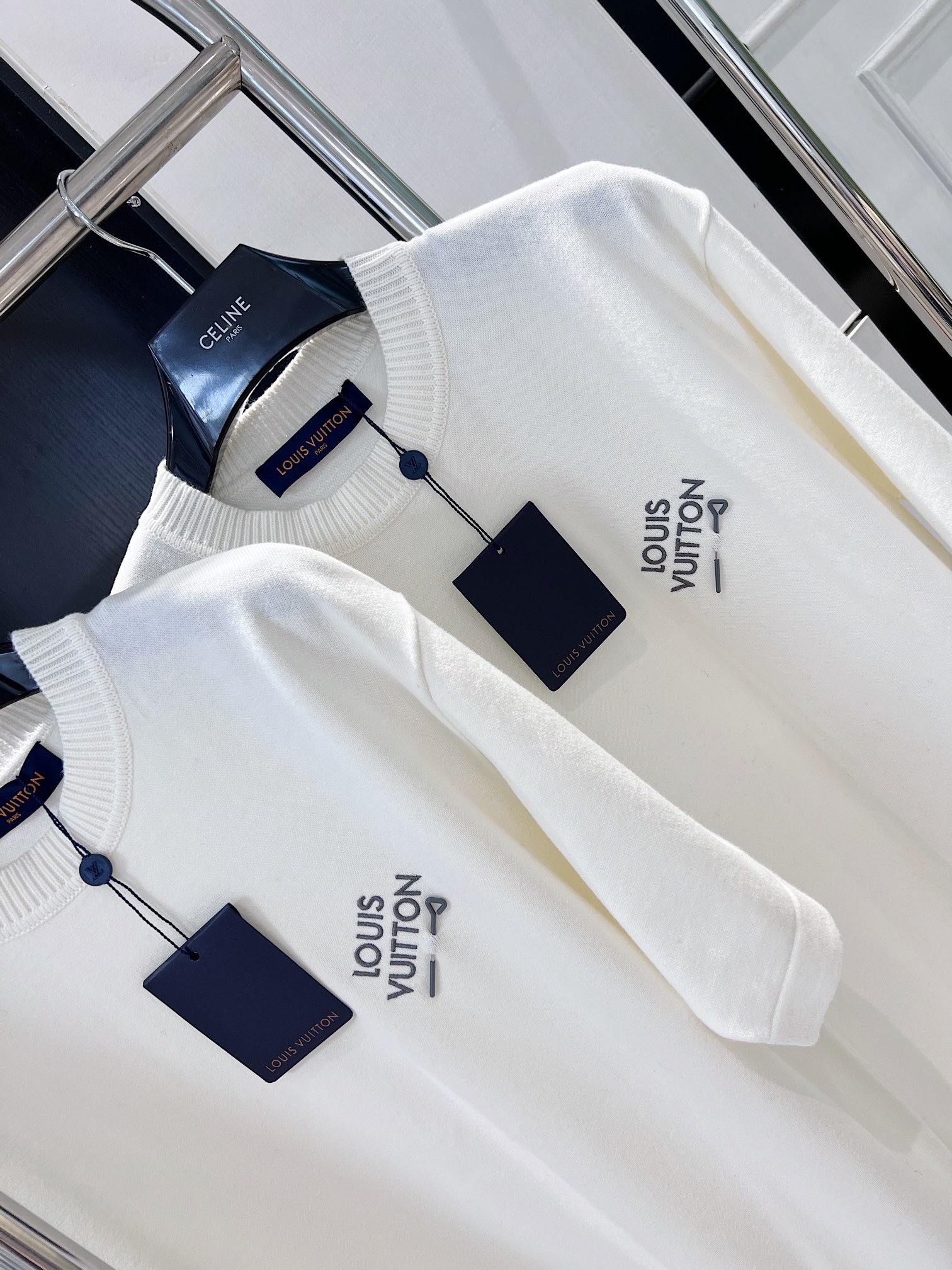 E9FFB05C-78F6-4184-9EE3-7D129634EB45