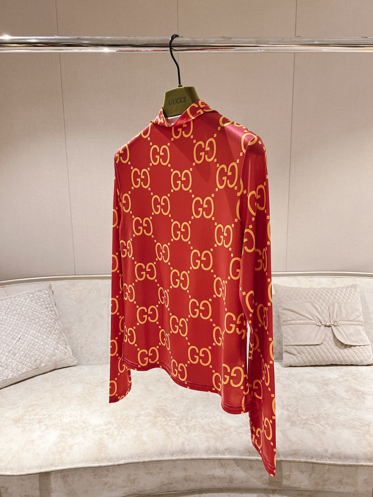 9696730A-B527-4E81-9976-BA1DA15CED02