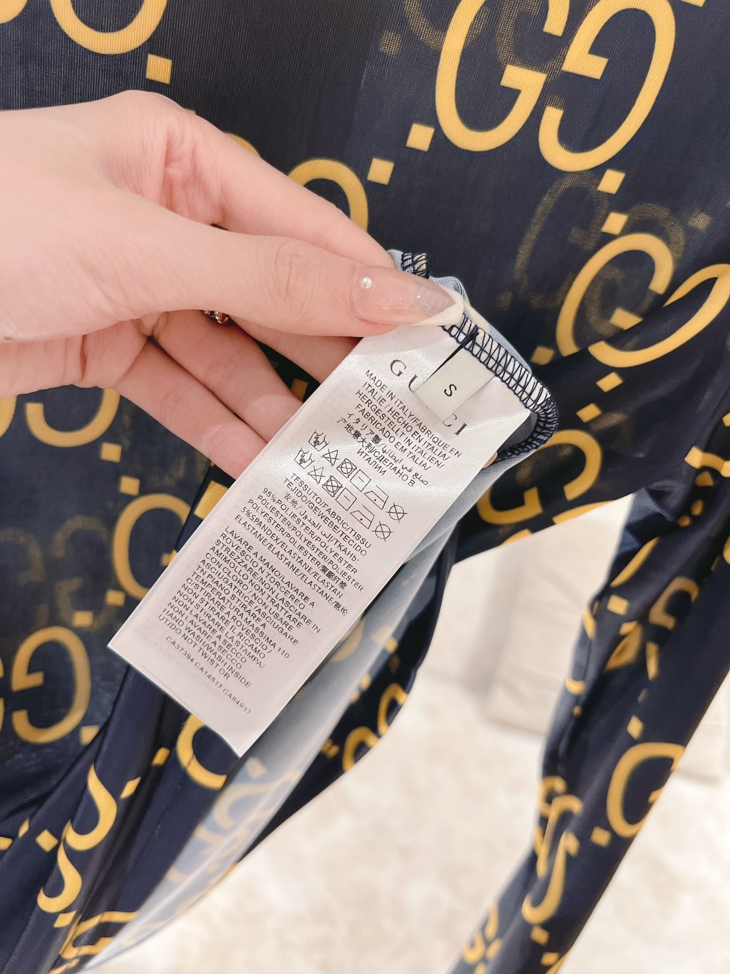 BB2B82E7-9E8F-4733-865A-00D12139E99E