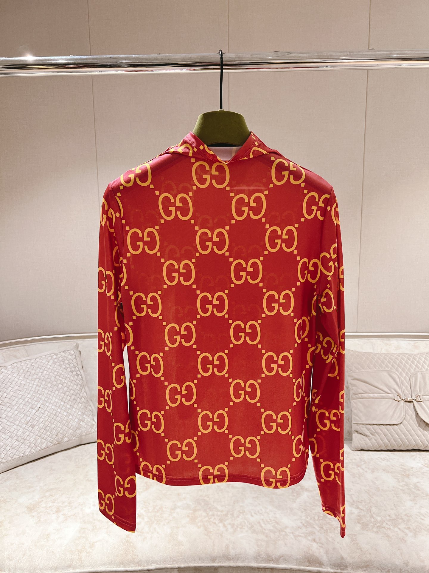 D7B9C6A5-F295-4EBB-9688-A6815B01D2EE