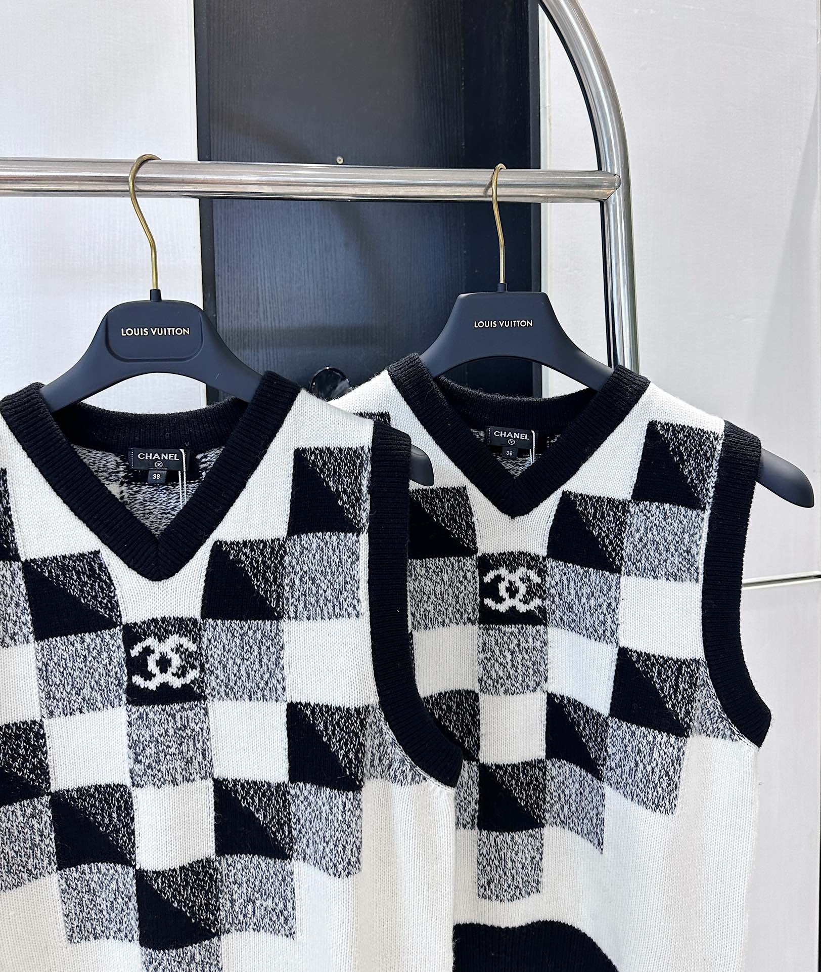 3179C873-6C2A-482D-9EC7-96012F1DFD67