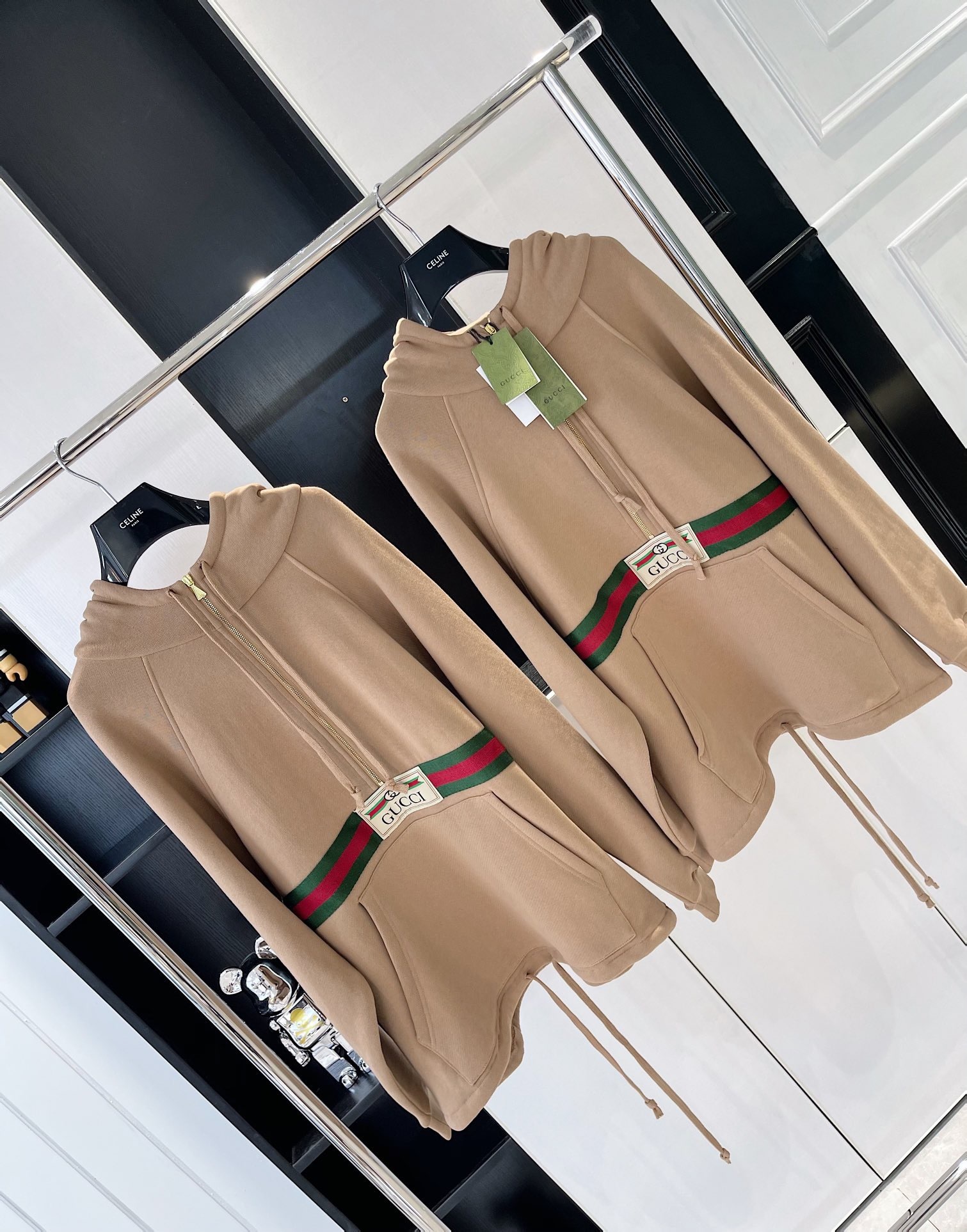 3AA15A24-484C-4F71-B064-30C9E6FED4D5