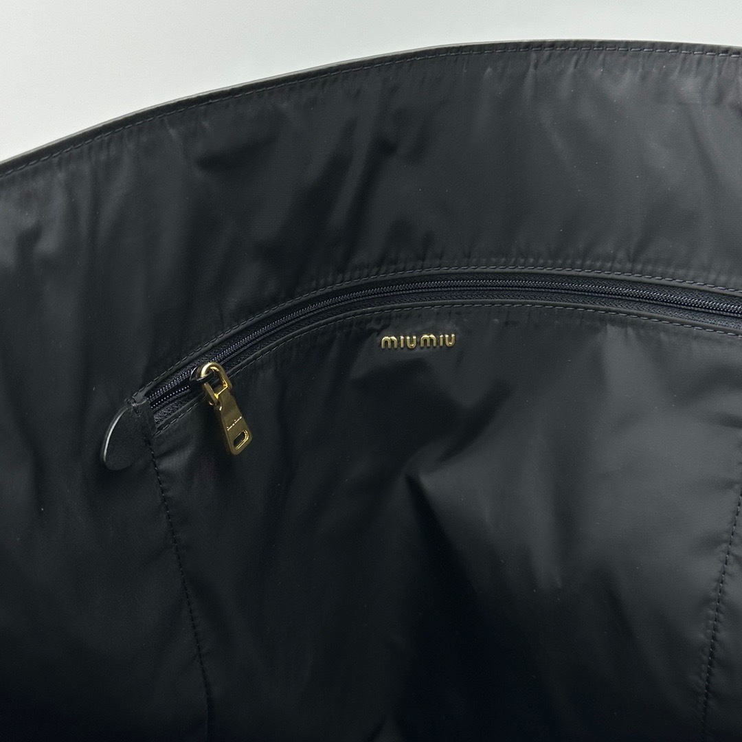 F8FA517A-2341-4117-A104-E83DC248947B