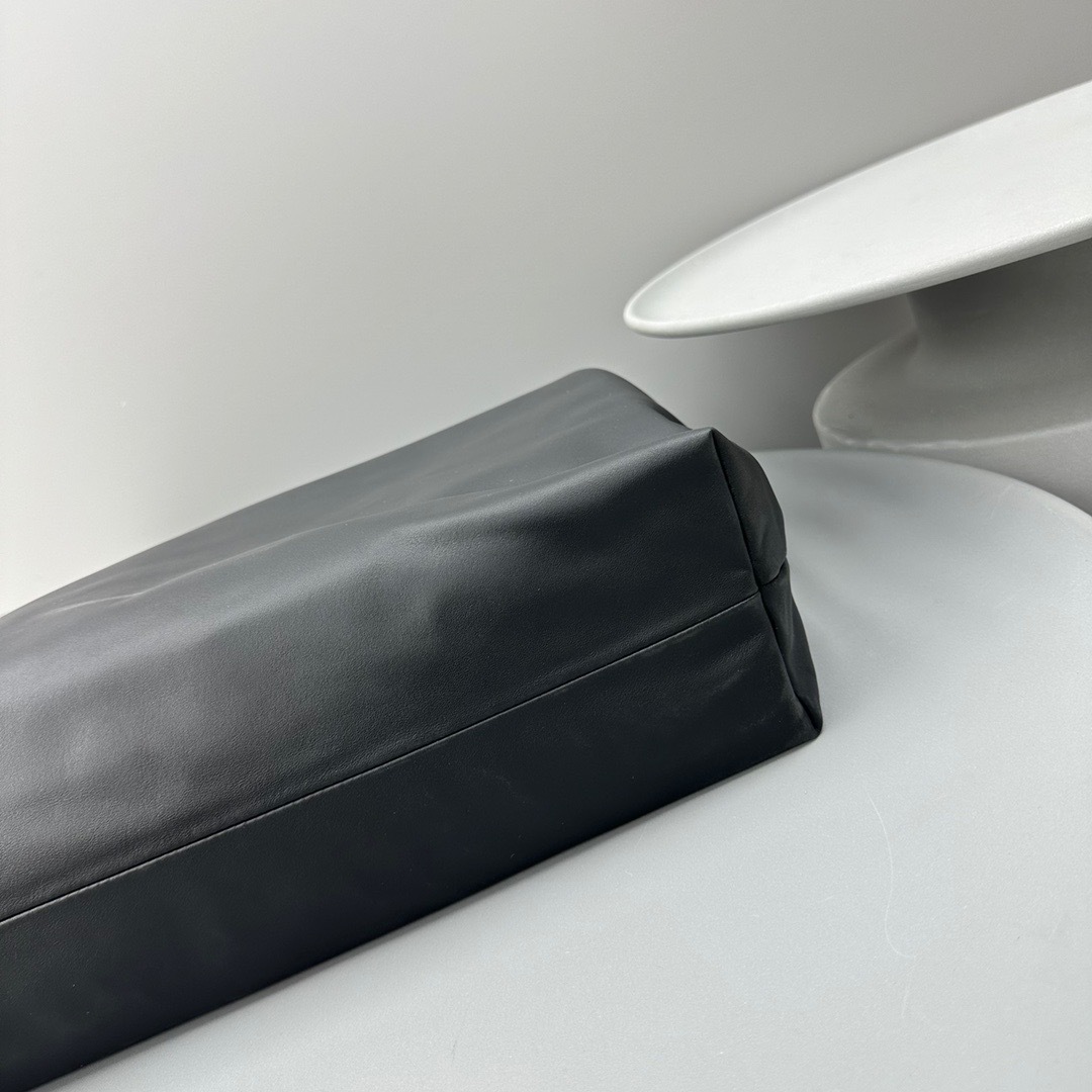 825495CD-F340-4D33-BAE4-A504899132F1