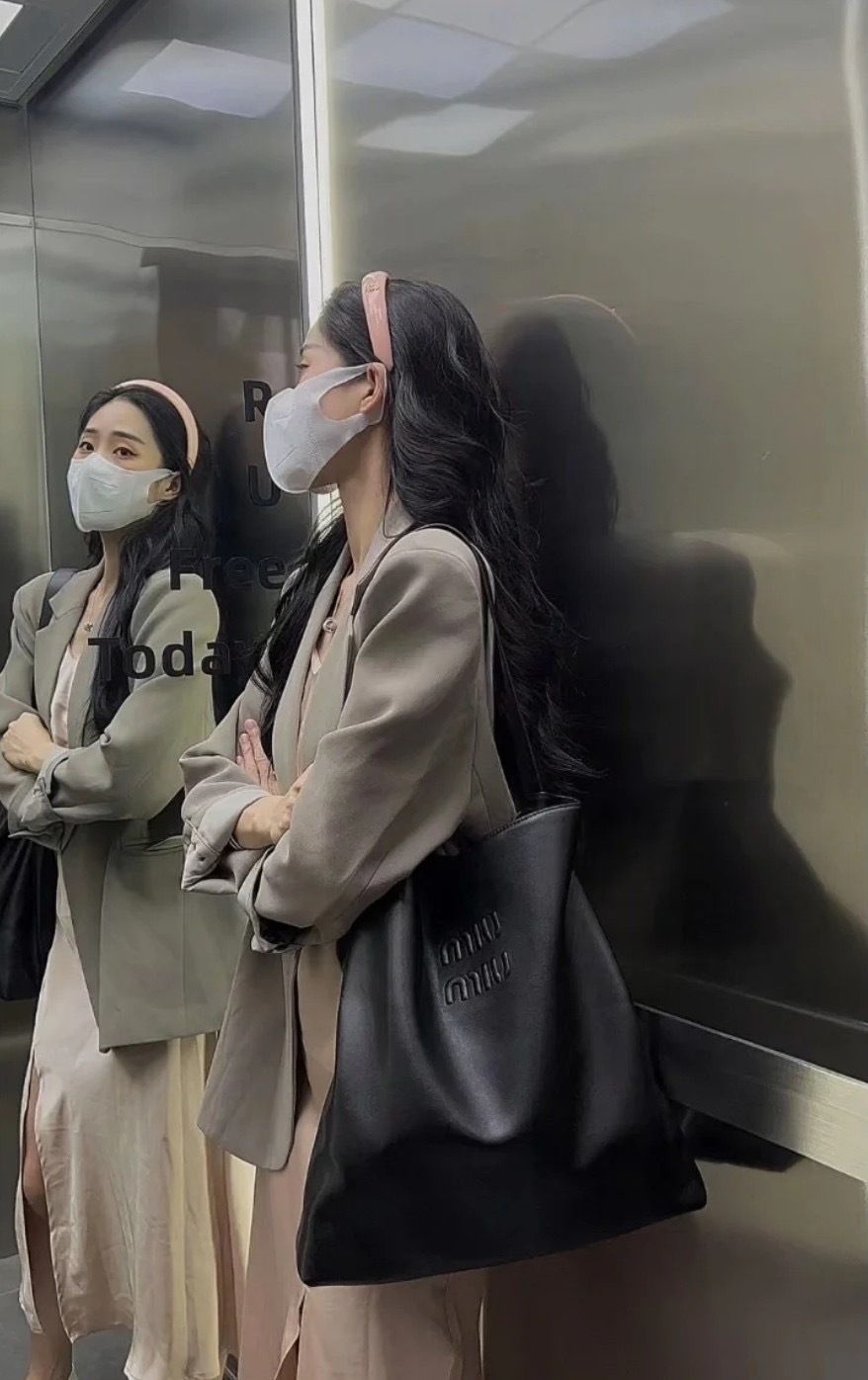 B09BBA31-528E-4F6F-90CD-03D191DDFF80