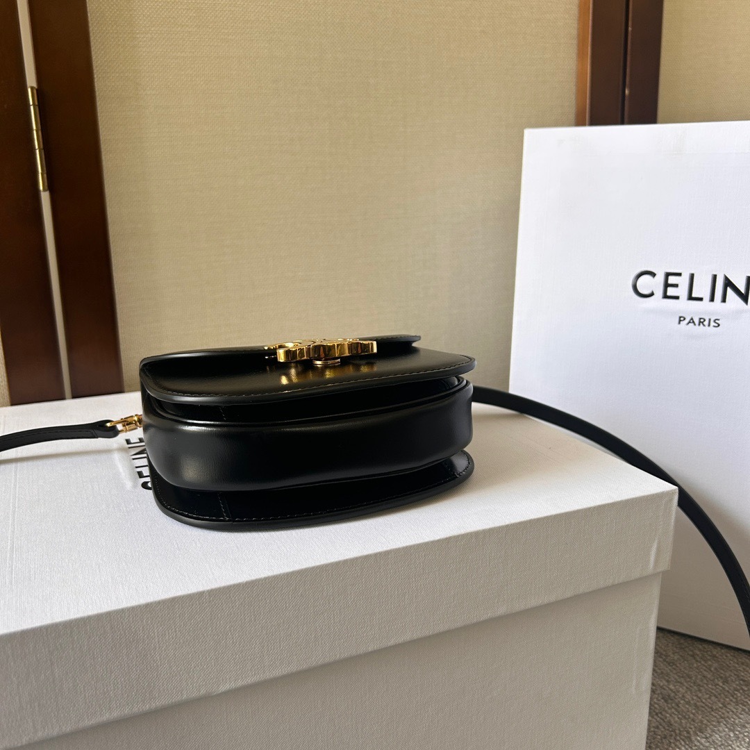 94DC8E46-6C9E-482E-A51D-1A76B09D4C53