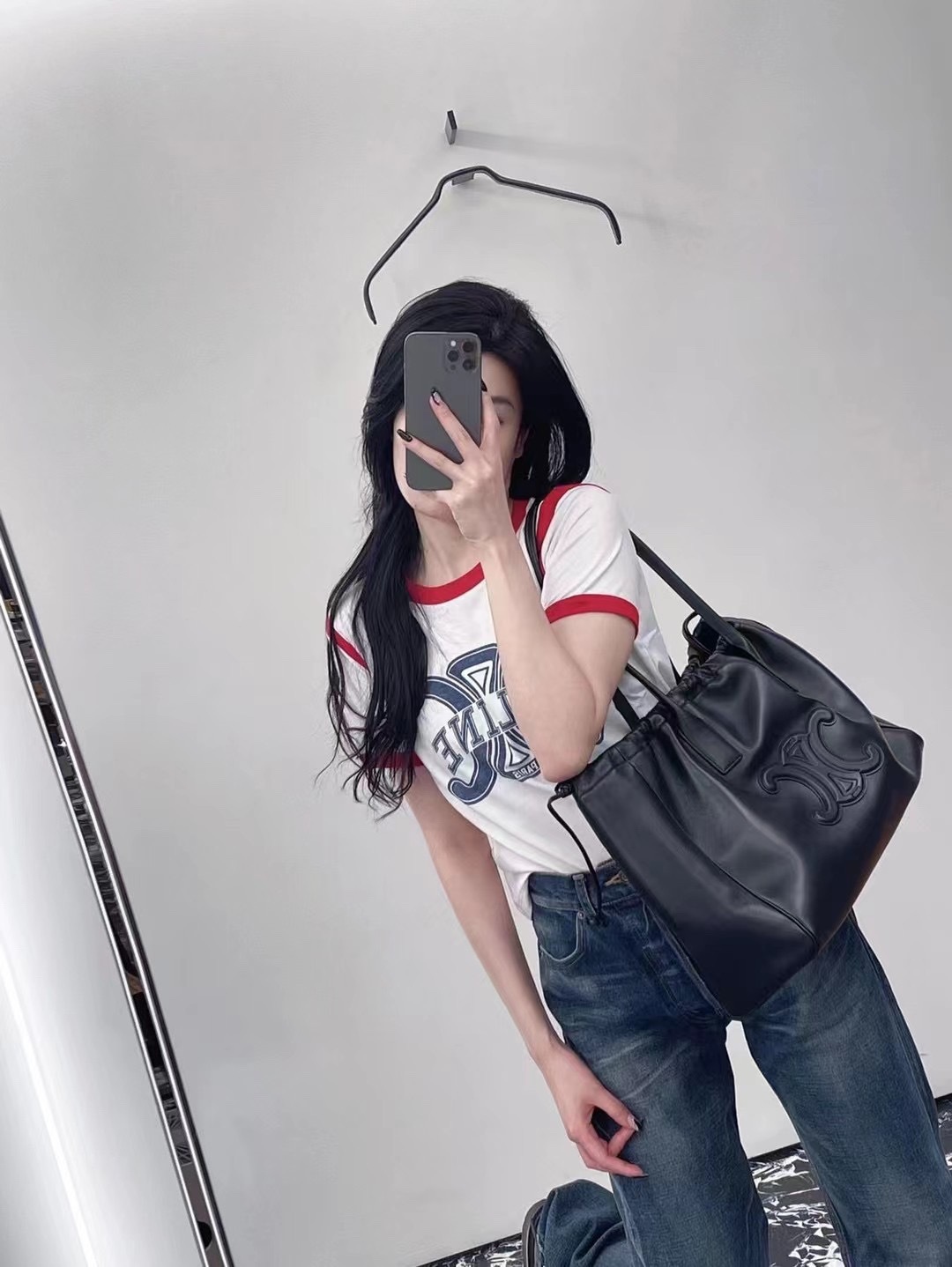 F433D446-7DDF-499A-97EB-140C7EAD2B02