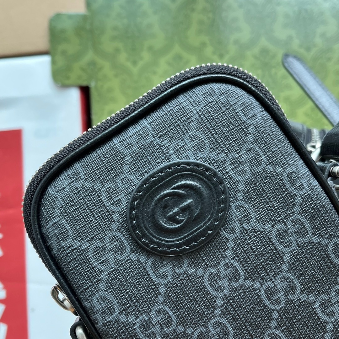 B015E83F-DEBA-4B0F-B365-6166172B3378