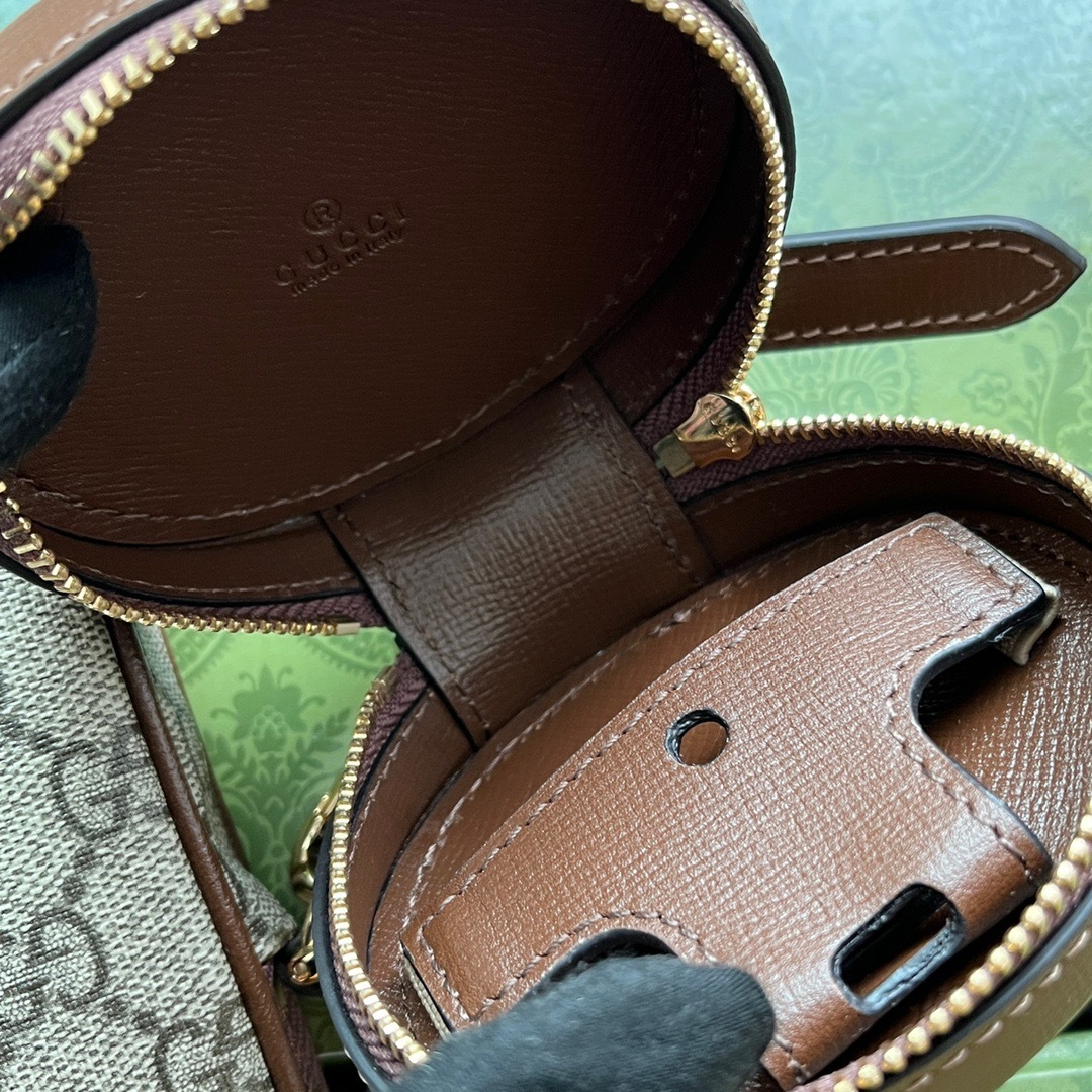 F420695C-0611-4D9D-A419-877BE5A8E1E9