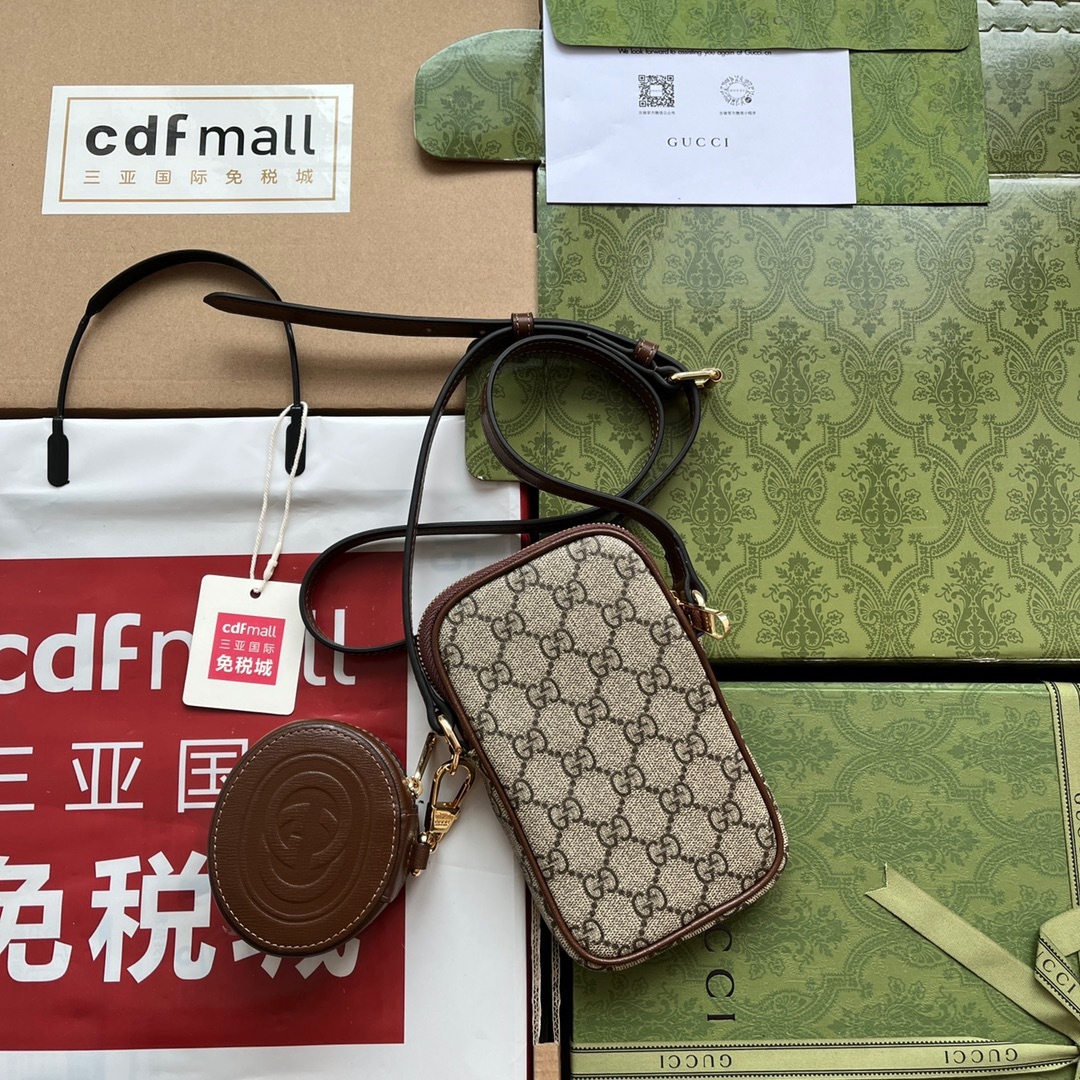 45B72E0D-7A39-44D4-A444-058CA6F7BA08