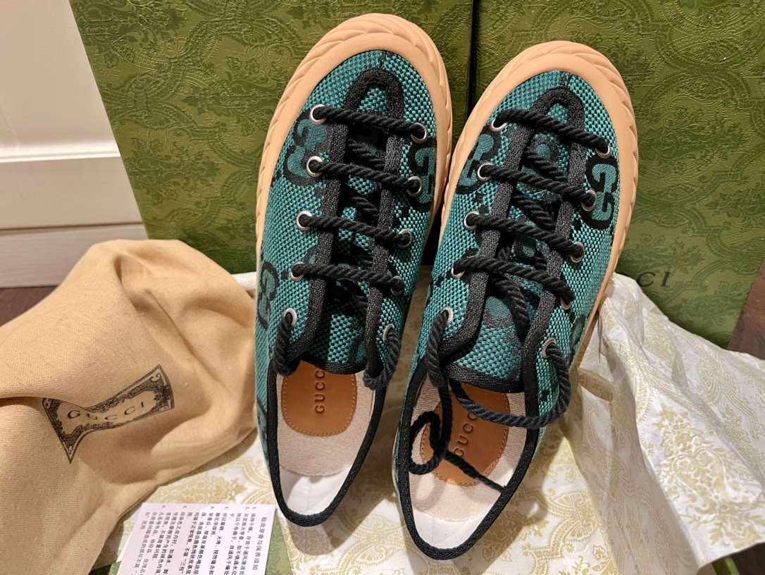 CF1AC90D-B13A-42D7-8EE2-E21A1FBAC2FB