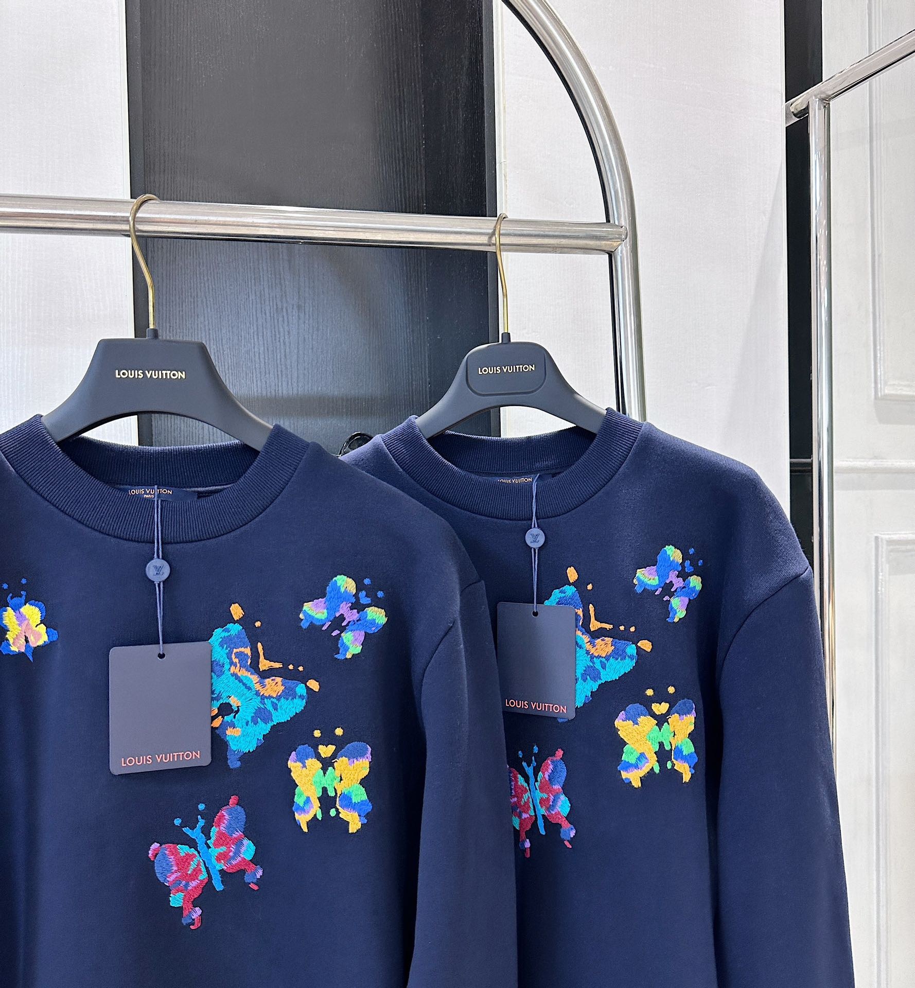 E67C9999-25C9-4065-8695-94CECE4E41B1