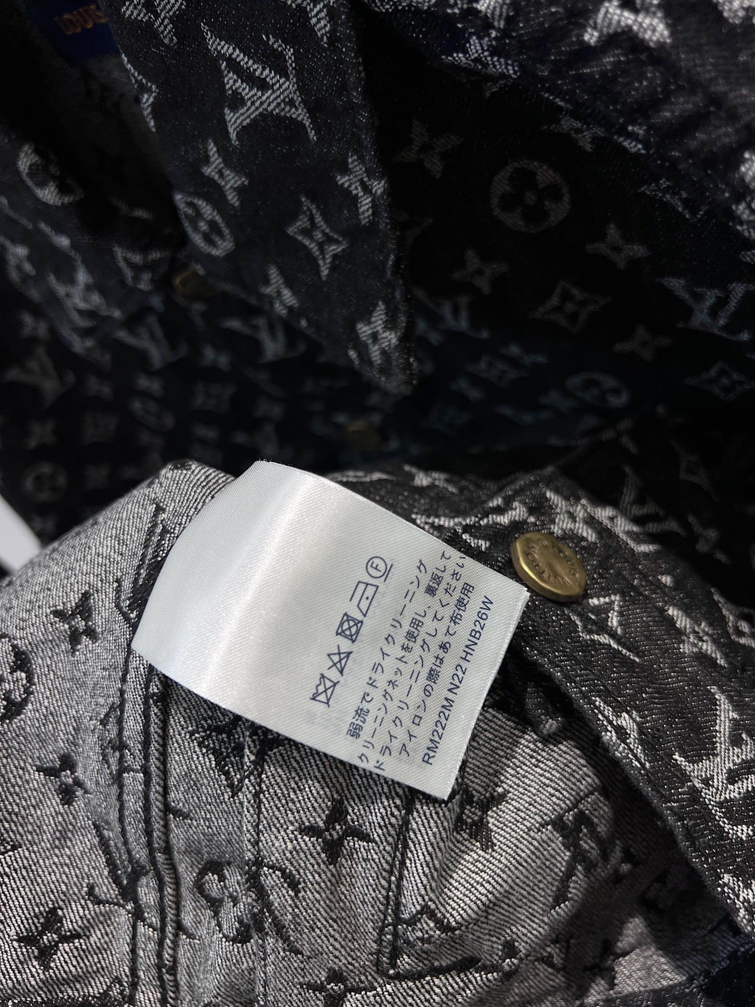 977FEC7A-5DA1-4D21-B7CF-9DF0791F6695