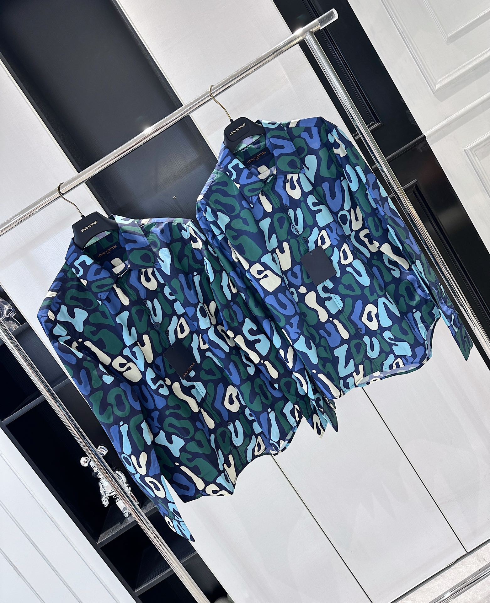 D0883713-D9B4-4F04-9467-0F718377635F