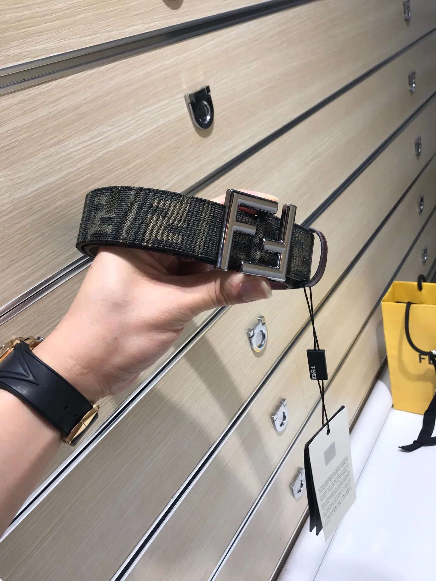 6819024E-B269-40AF-9EE4-9F42055D9D38