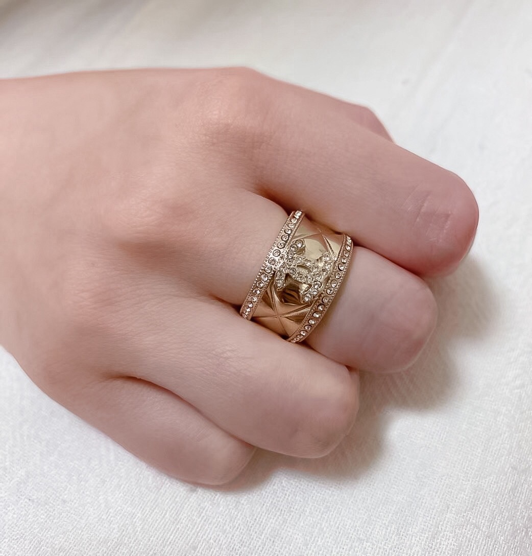 AC04B7AA-C5A4-4793-9BFA-C46DC8FF4245