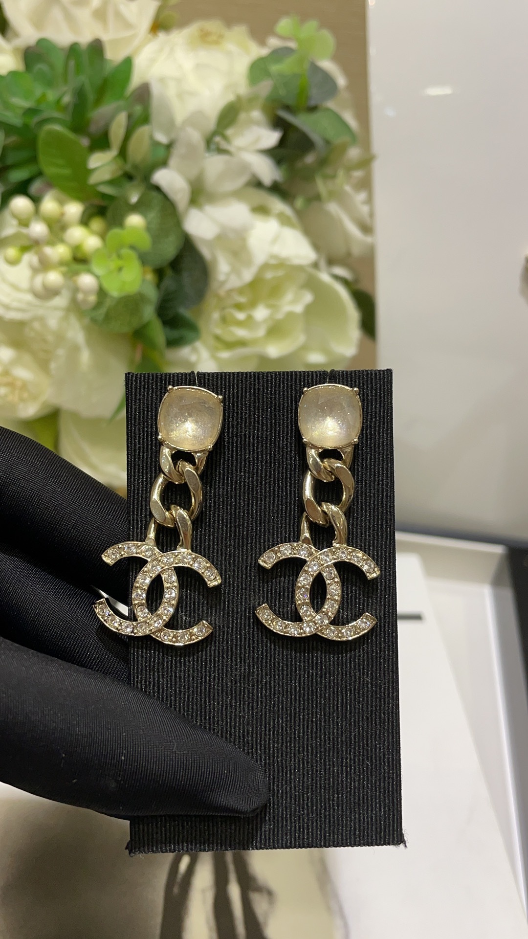 B065417B-7395-4629-AEE6-2EB8AABE870F