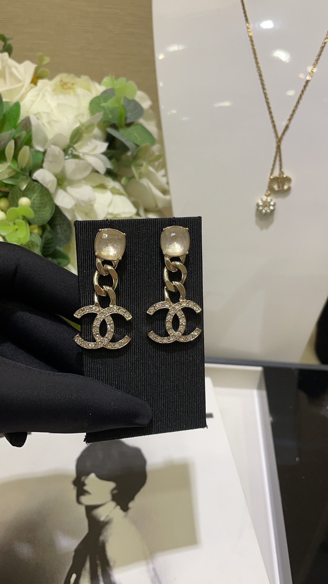 13FD65D1-FA10-43FB-AFB9-D09F19199EBC