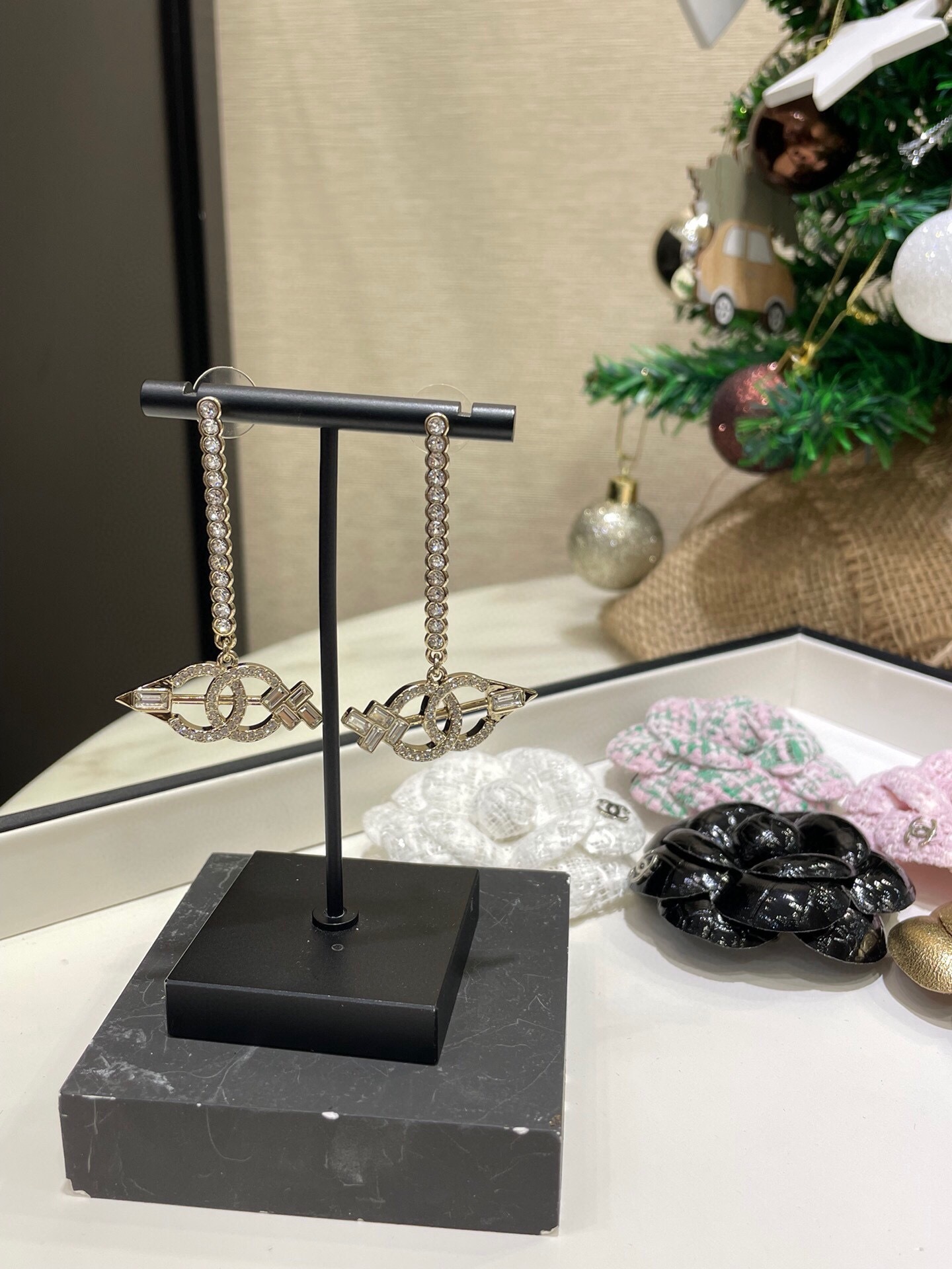 948289B5-8197-4FD4-AAD9-87E4ED8E2855