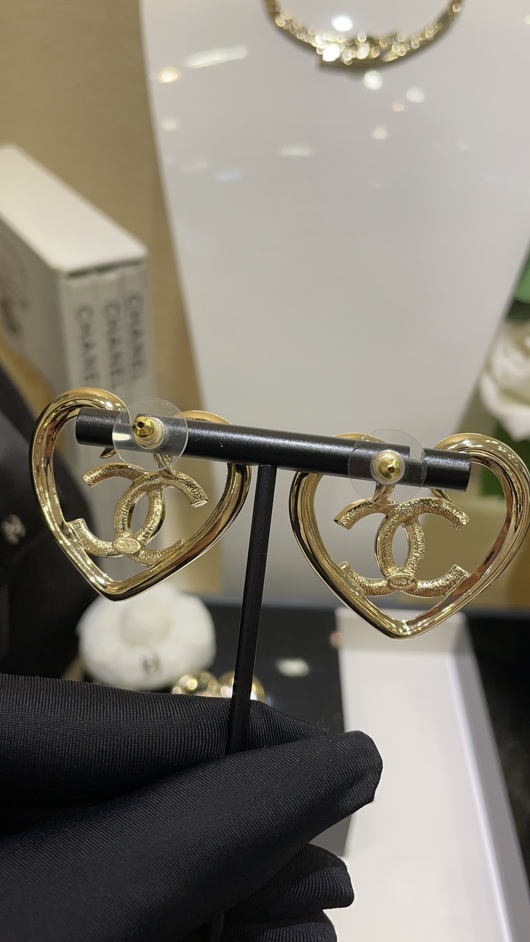 E0E6026D-059A-4B7B-A11E-4834251ACFA2